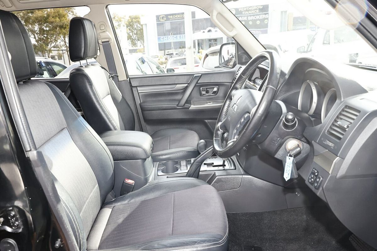 2016 Mitsubishi Pajero GLS NX