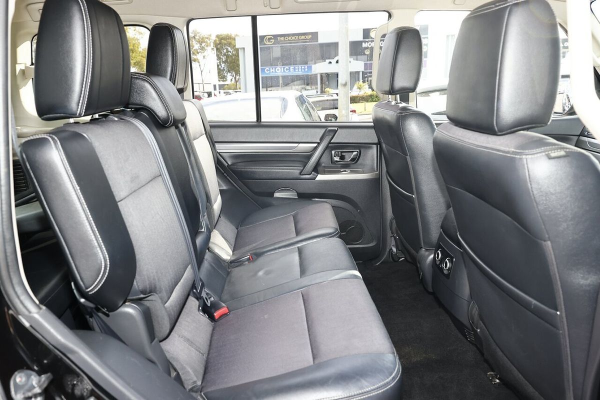 2016 Mitsubishi Pajero GLS NX