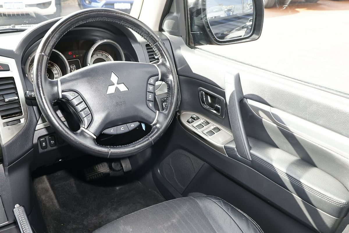 2016 Mitsubishi Pajero GLS NX