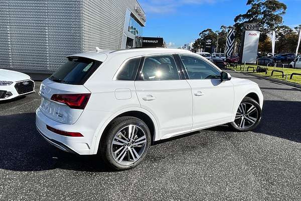 2024 Audi Q5 45 TFSI Sport FY