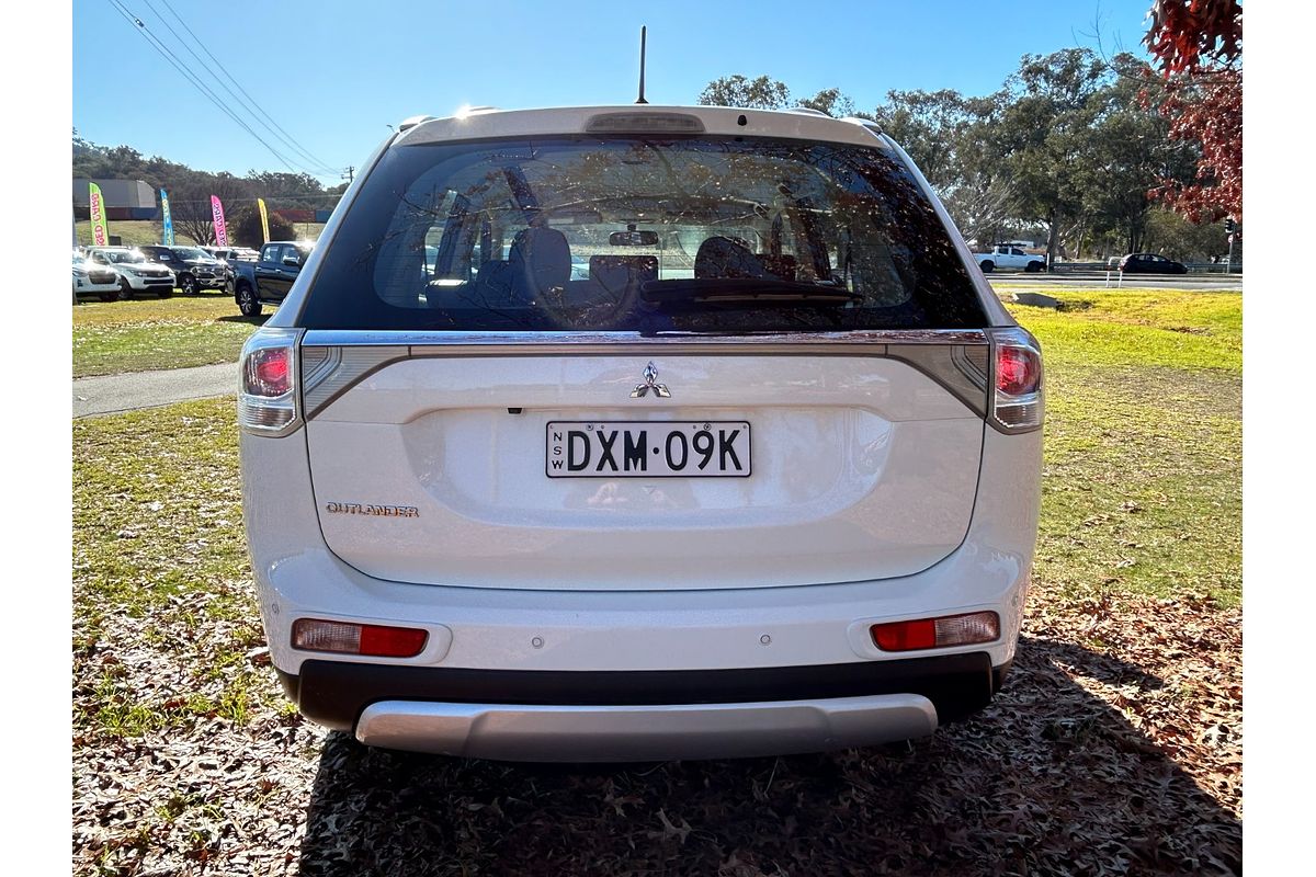 2014 Mitsubishi Outlander ES ZJ