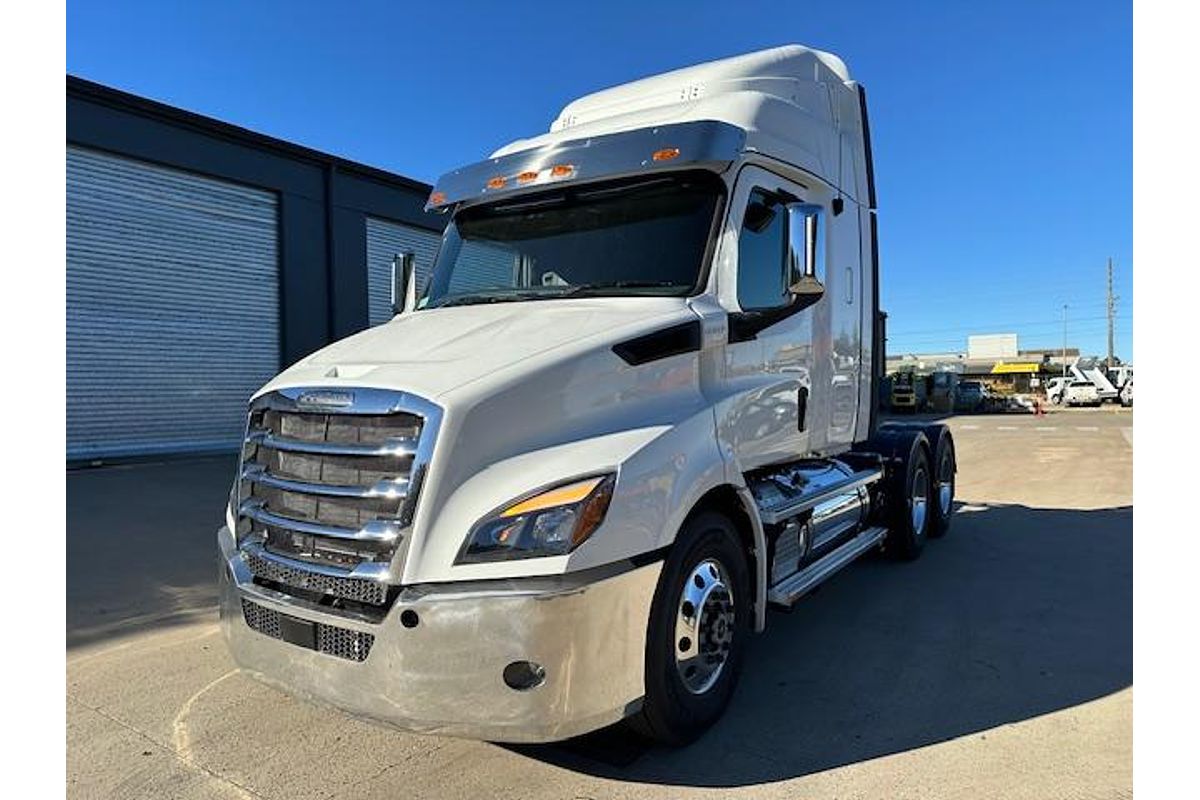 2023 Freightliner Cascadia 116
