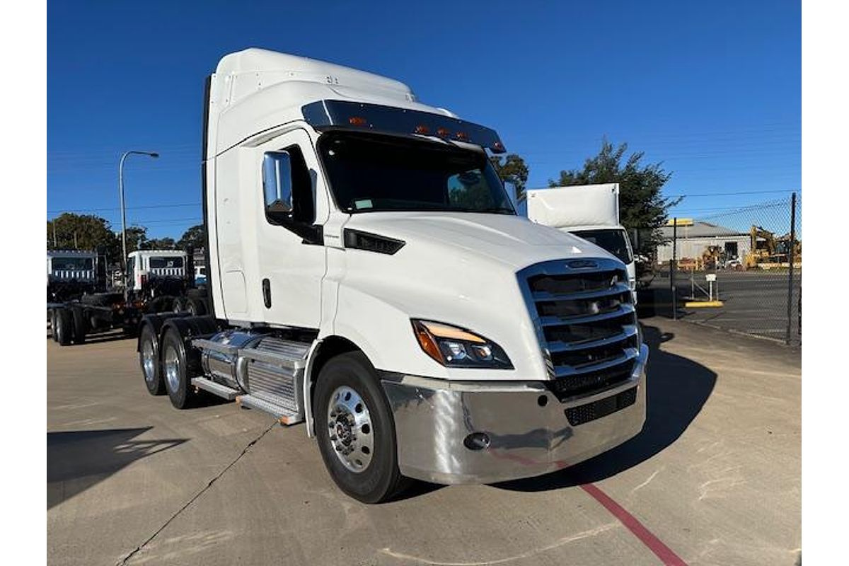 2023 Freightliner Cascadia 116