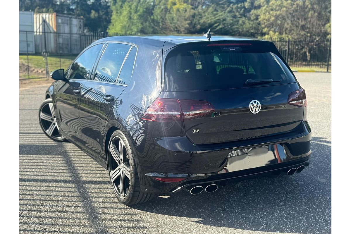 2015 Volkswagen Golf R 7