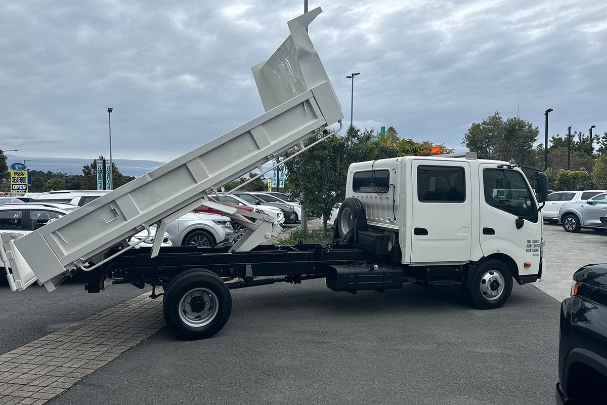 2017 Hino 300 Series 816 4x2