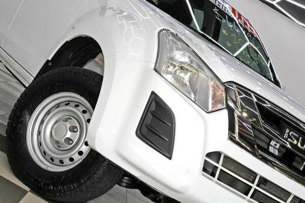 2017 Isuzu D-MAX SX DUAL CAB MY17