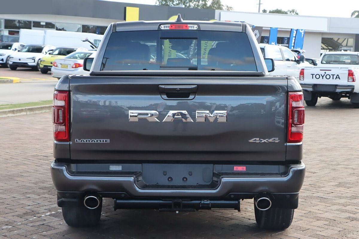 2024 RAM 1500 Laramie Sport RamBox DT 4X4