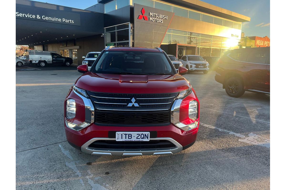 2023 Mitsubishi Outlander LS ZM