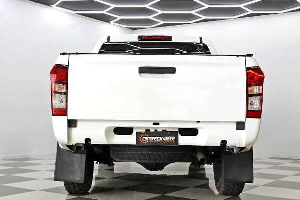 2017 Isuzu D-MAX SX DUAL CAB MY17