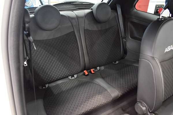 2023 Abarth 695 Competizione
