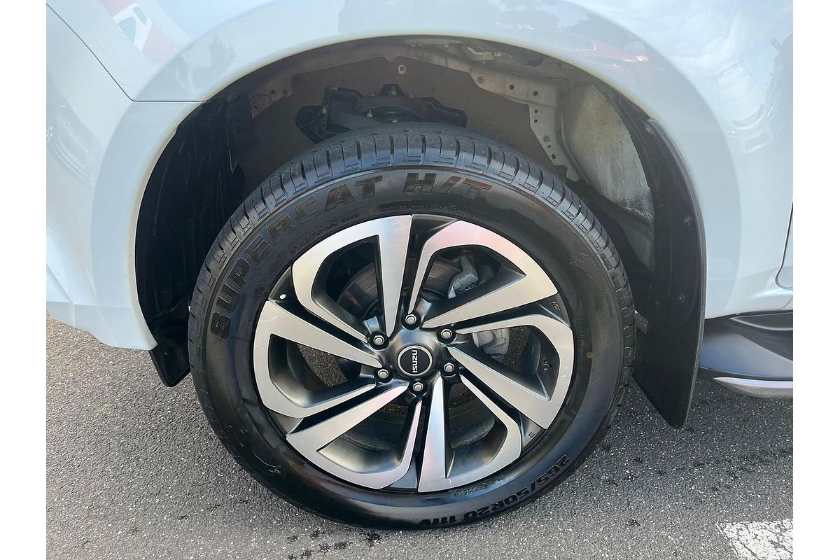 2021 Isuzu MU-X LS-T