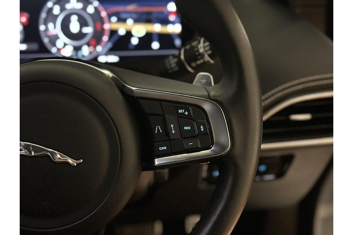 2020 Jaguar F-PACE 20d Chequered Flag X761