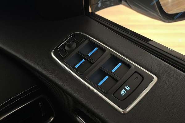 2020 Jaguar F-PACE 20d Chequered Flag X761