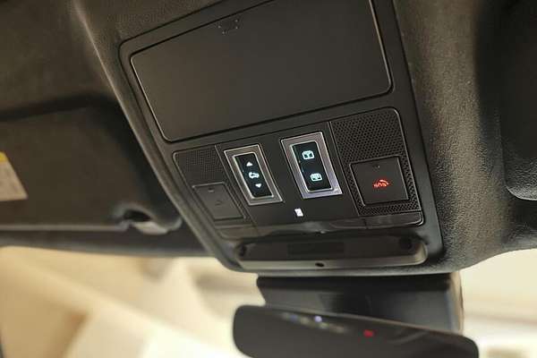 2020 Jaguar F-PACE 20d Chequered Flag X761