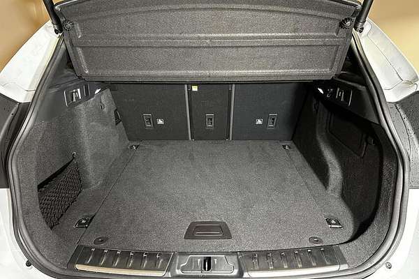 2020 Jaguar F-PACE 20d Chequered Flag X761