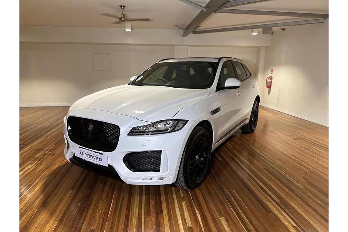 2020 Jaguar F-PACE 20d Chequered Flag X761