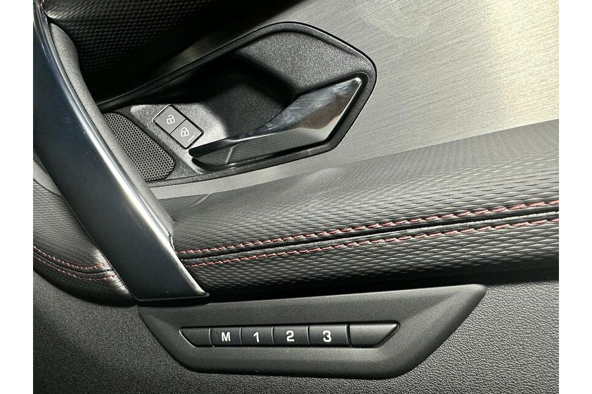 2022 Land Rover Discovery Sport P250 R-Dynamic SE L550