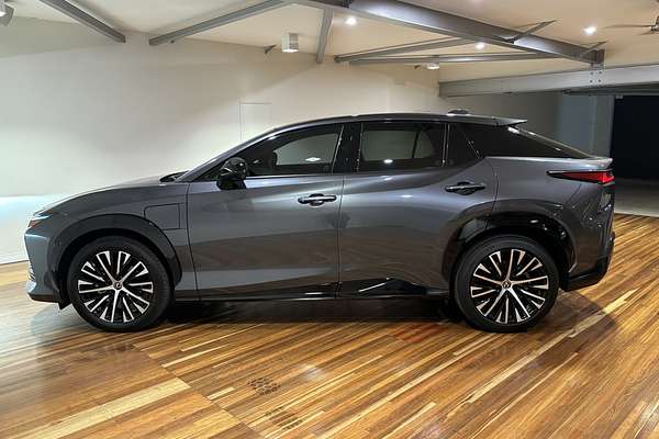 2023 Lexus RZ RZ450e Sports Luxury XEBM15R