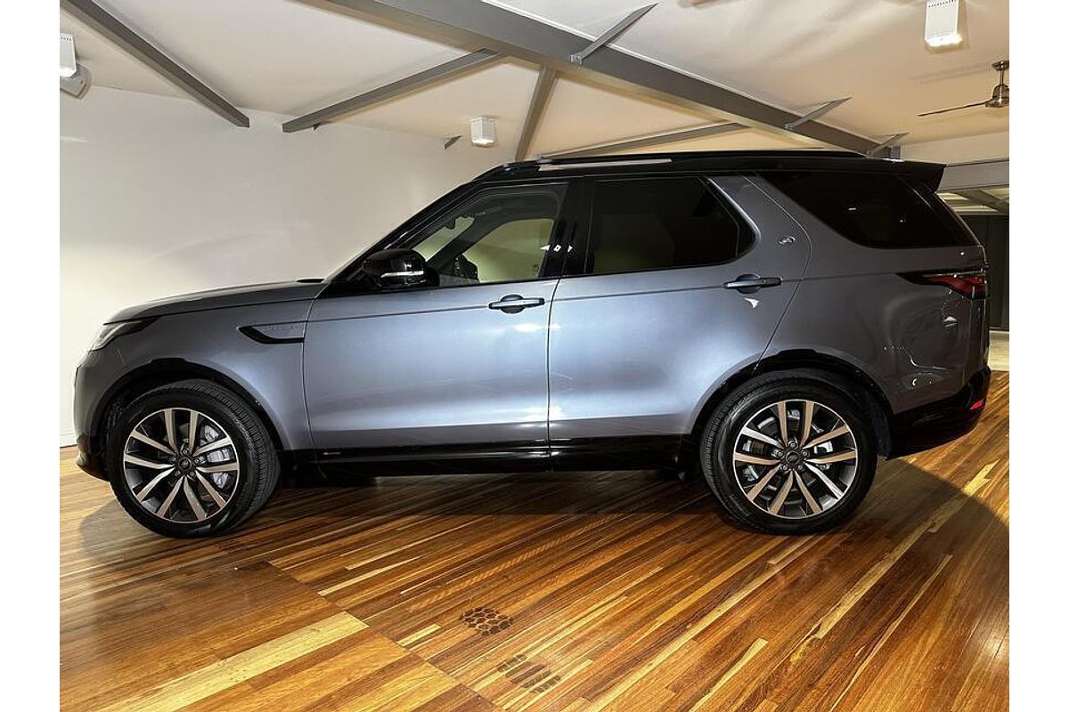 2021 Land Rover Discovery D300 R-Dynamic SE Series 5