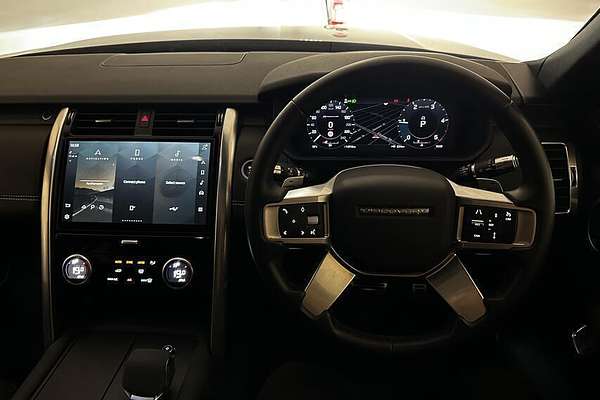 2021 Land Rover Discovery D300 R-Dynamic SE Series 5