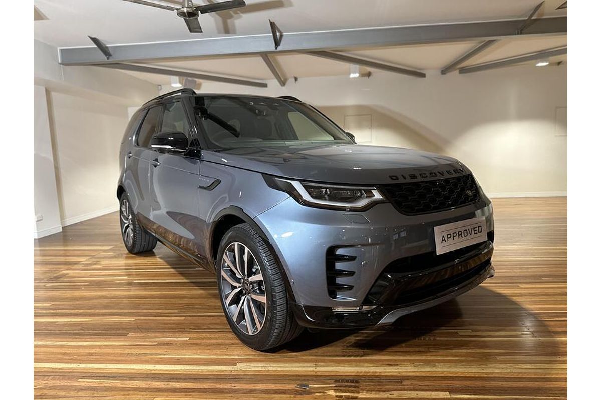 2021 Land Rover Discovery D300 R-Dynamic SE Series 5