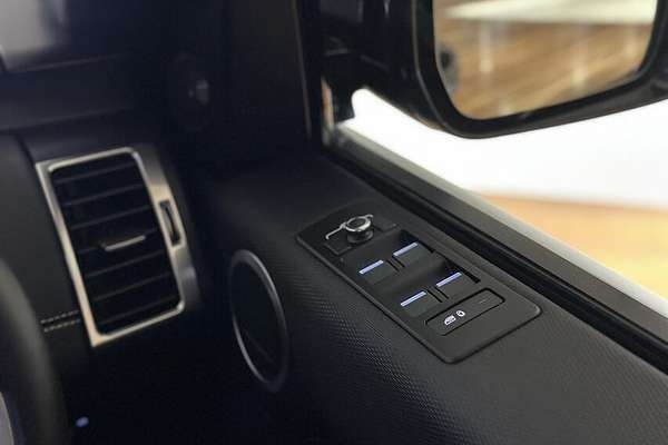 2021 Land Rover Discovery D300 R-Dynamic SE Series 5