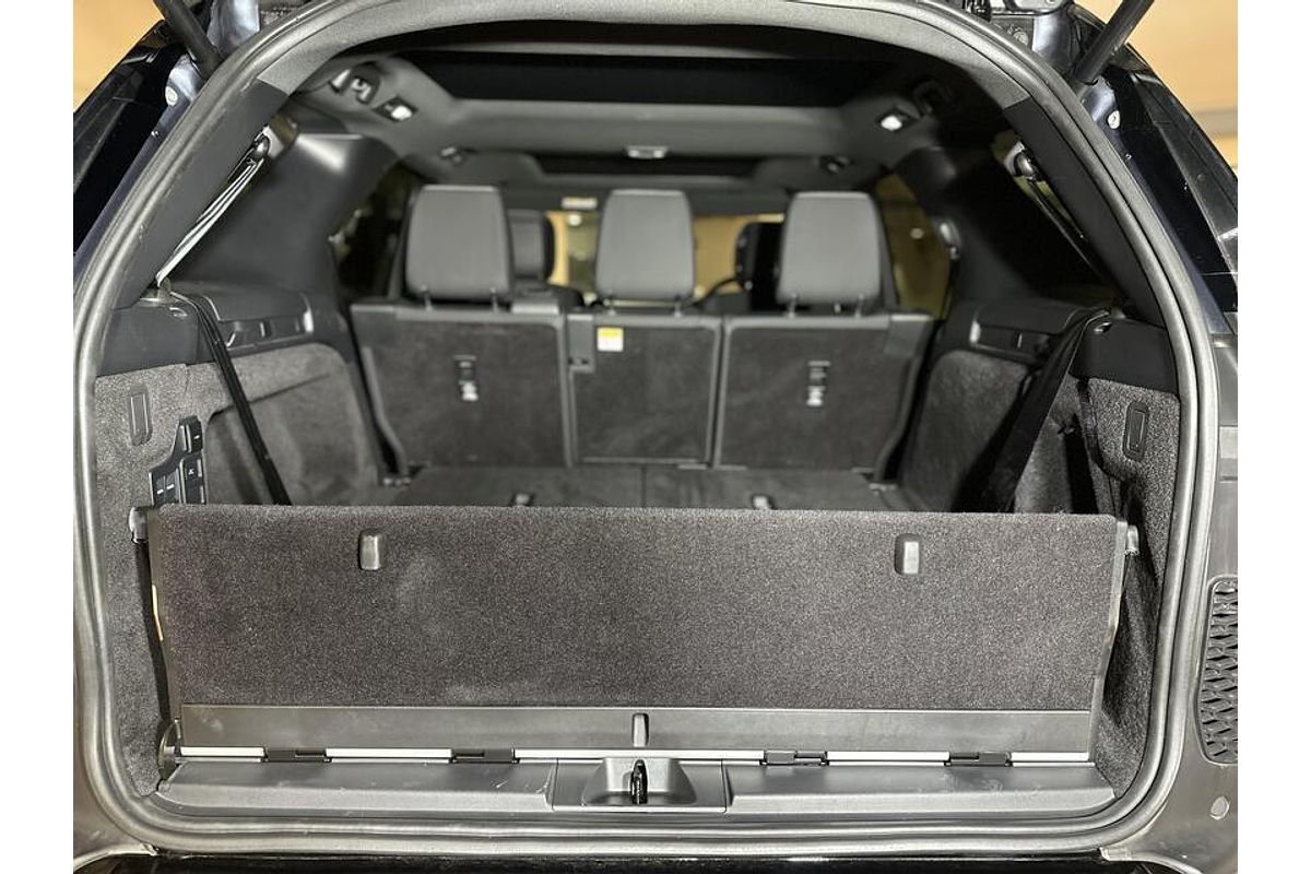 2021 Land Rover Discovery D300 R-Dynamic SE Series 5