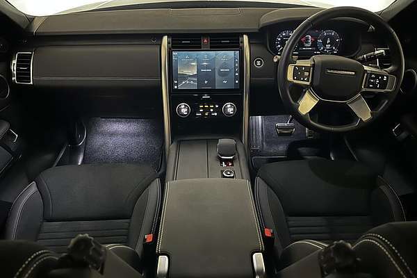 2021 Land Rover Discovery D300 R-Dynamic SE Series 5