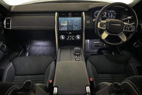 2021 Land Rover Discovery D300 R-Dynamic SE Series 5