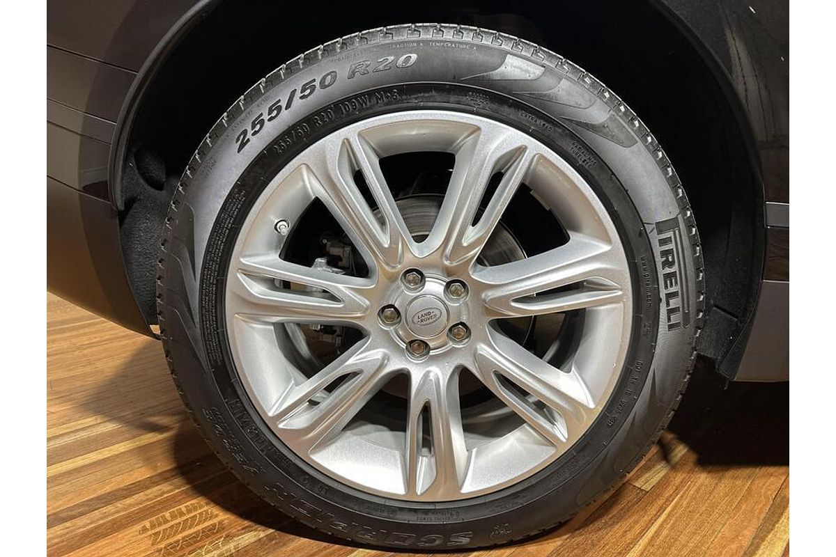 2019 Land Rover Range Rover Velar P250 SE L560