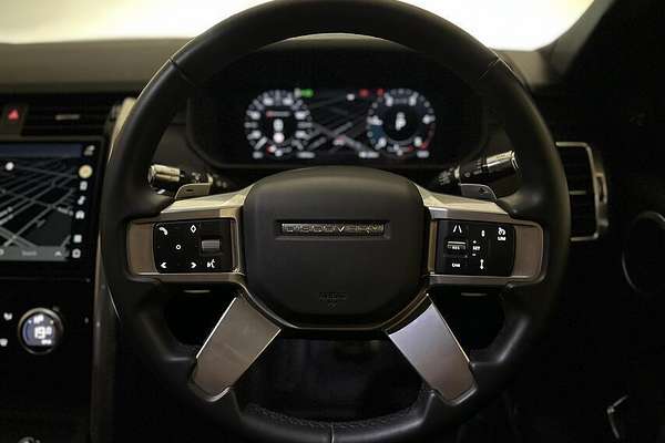2021 Land Rover Discovery D300 R-Dynamic SE Series 5