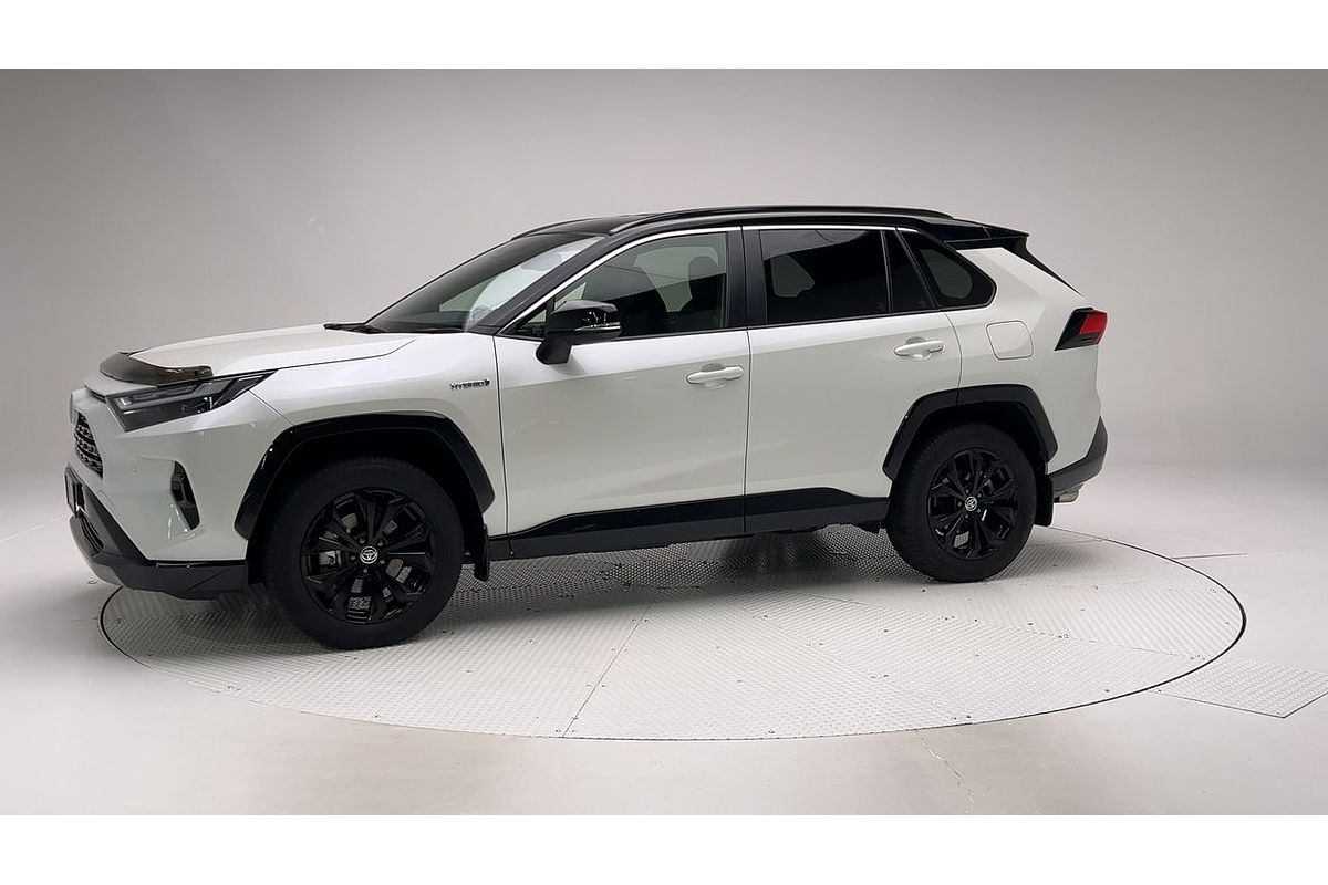 2022 Toyota RAV4 XSE AXAH52R