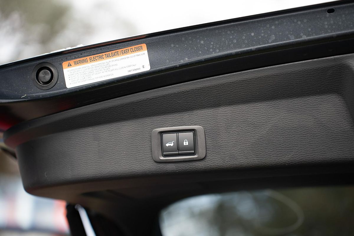 2023 Mitsubishi Outlander Exceed ZM