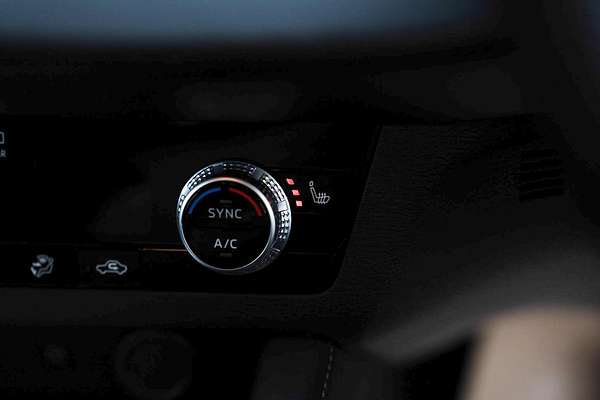 2023 Mitsubishi Outlander Exceed ZM