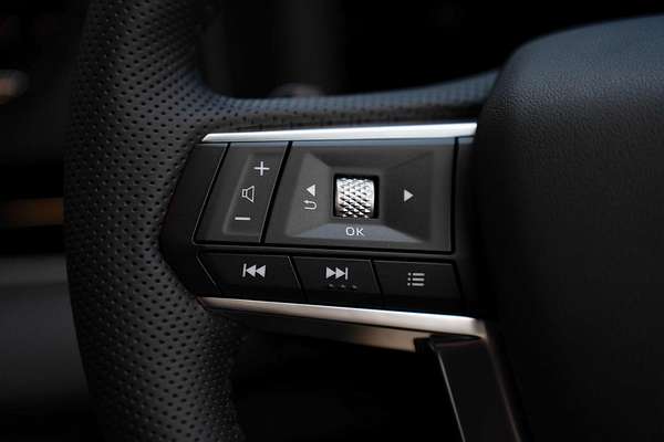 2023 Mitsubishi Outlander Exceed ZM