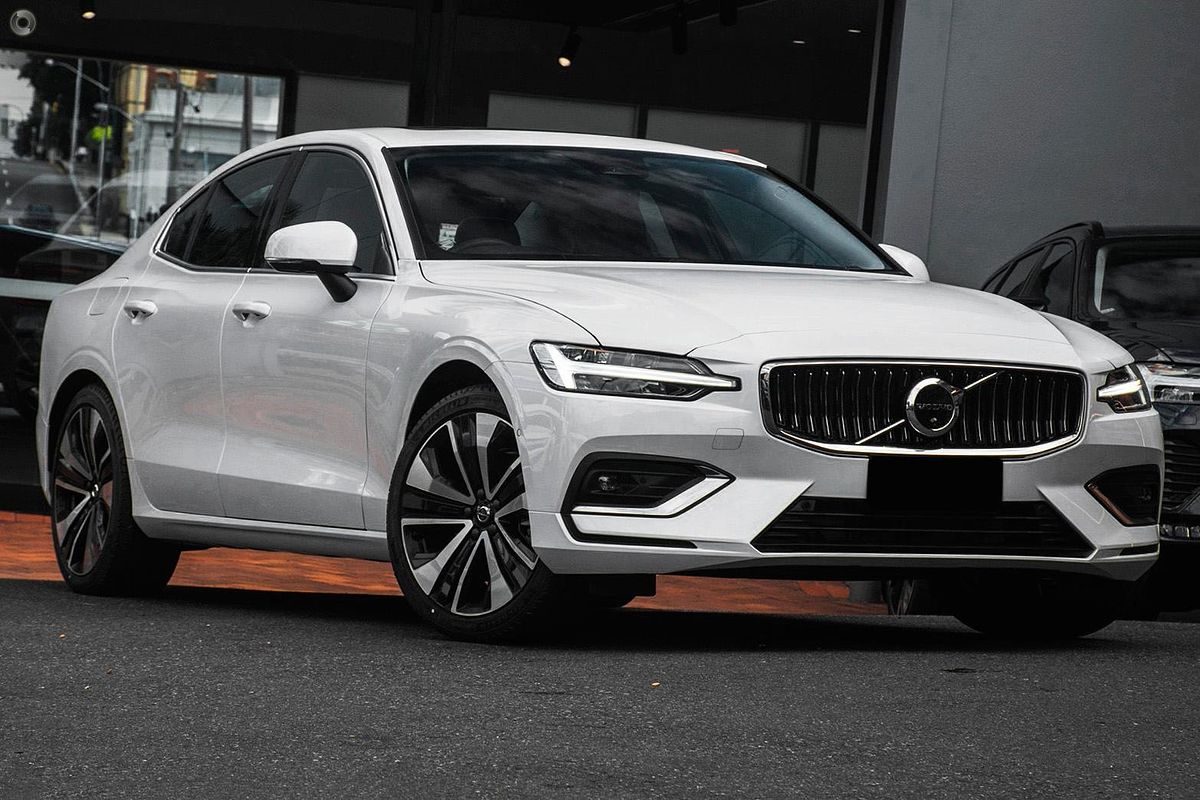 2024 Volvo S60 Ultimate B5 Bright