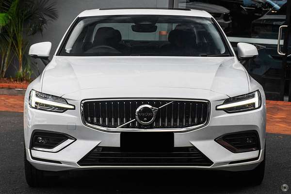 2024 Volvo S60 Ultimate B5 Bright