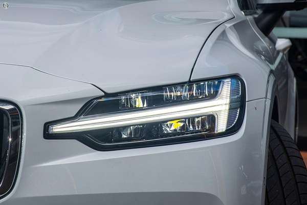 2024 Volvo S60 Ultimate B5 Bright
