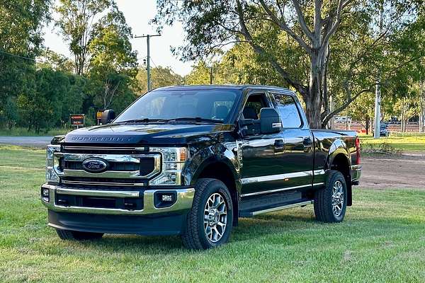 2022 Ford F250 XLT 4X4