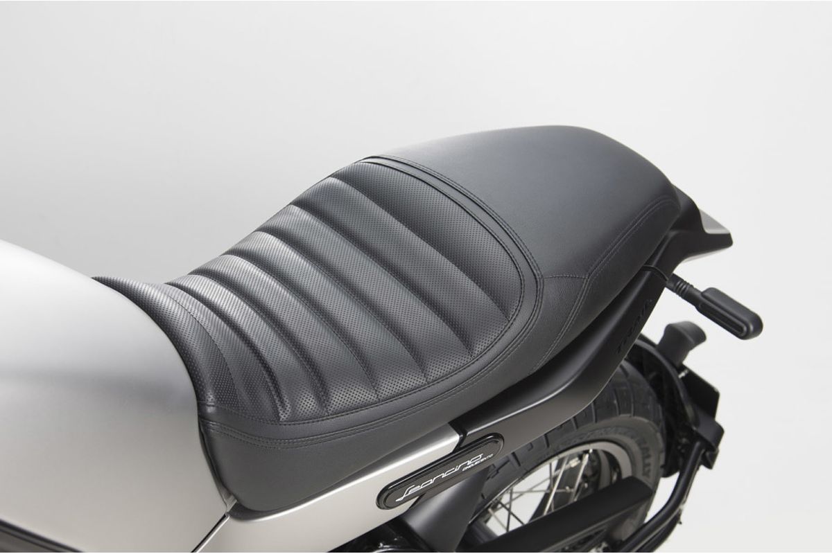 2024 Benelli Leoncino 500 Trail