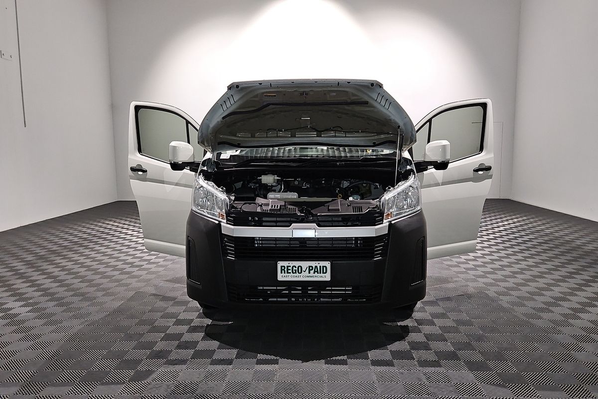 2022 Toyota Hiace Commuter GDH322R