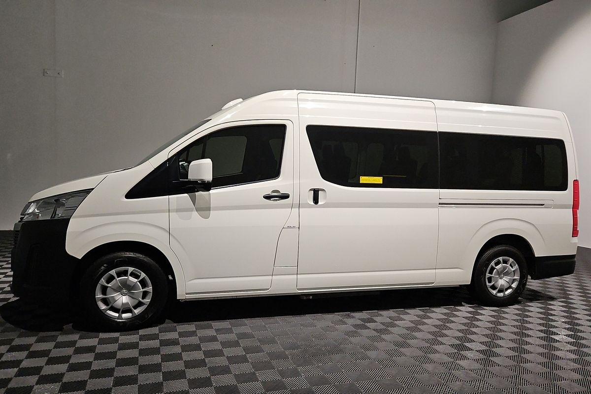 2022 Toyota Hiace Commuter GDH322R