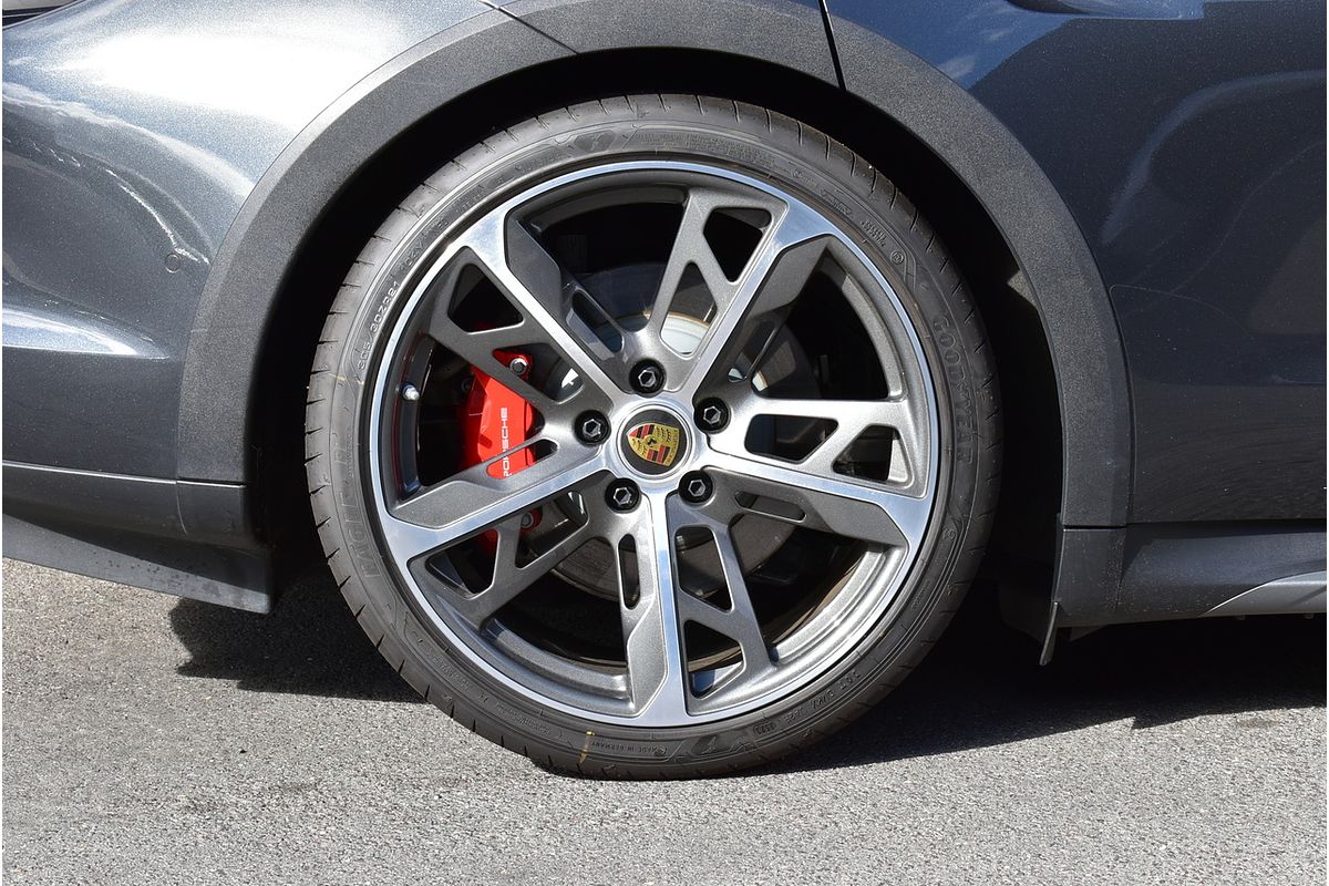2023 Porsche Taycan 4S Y1B