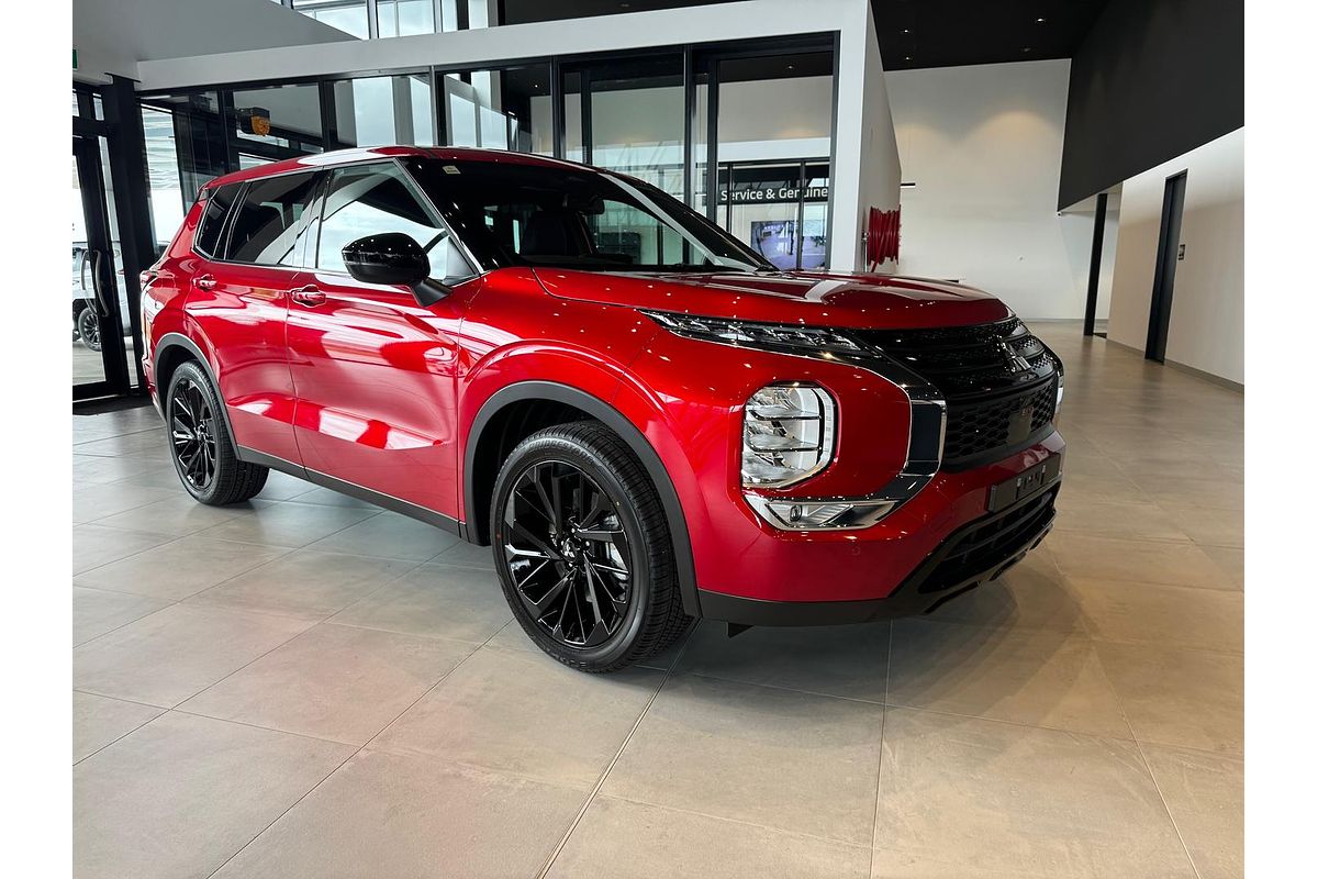 2024 Mitsubishi Outlander Black Edition ZM