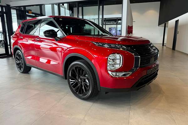 2024 Mitsubishi Outlander Black Edition ZM