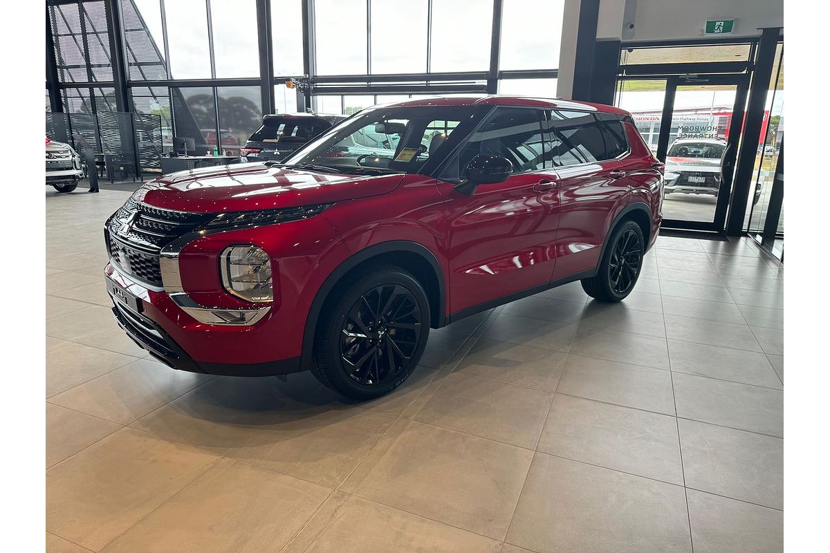 2024 Mitsubishi Outlander Black Edition ZM