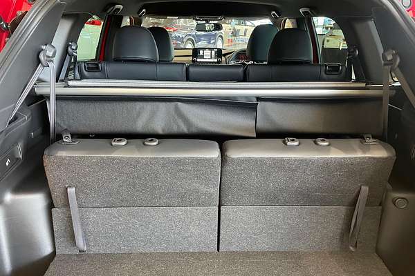 2024 Mitsubishi Outlander Black Edition ZM