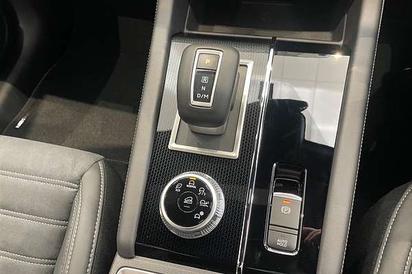 2024 Mitsubishi Outlander Black Edition ZM