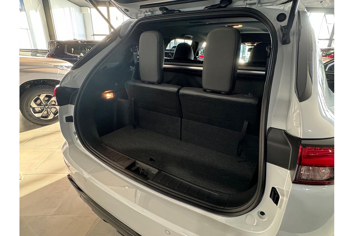 2025 Mitsubishi Outlander Black Edition ZM