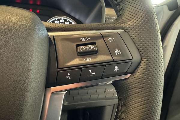 2025 Mitsubishi Outlander Black Edition ZM